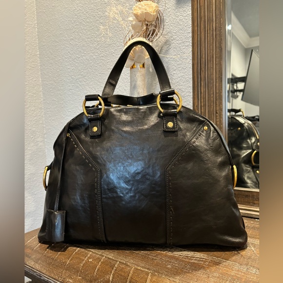 YSL leather handbag. Satin interior. In GUC. Has rubbing on corners. CLR price - Picture 12 of 14